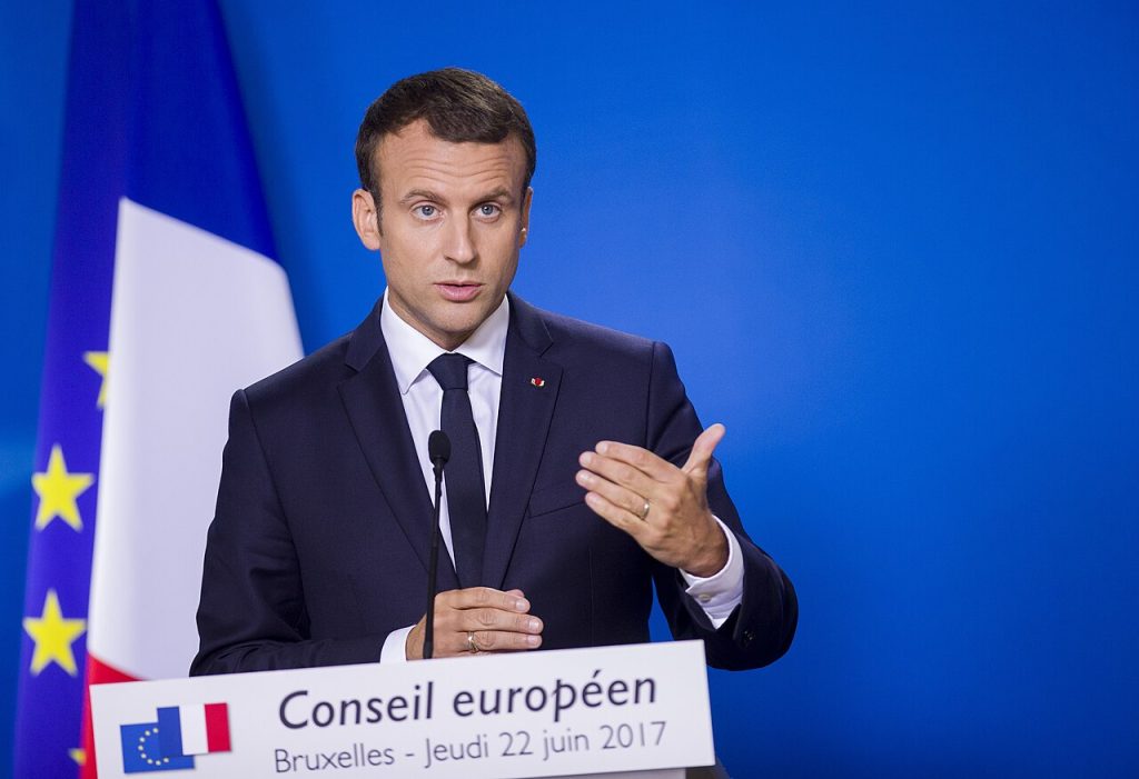 Macron lover nye missiler til Ukraine efter dødelige angreb